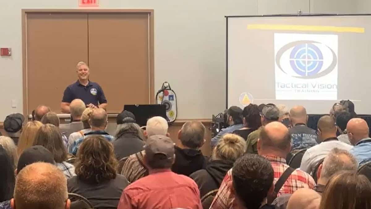 Mike Ochsner presenting vision and neuro drills to a standing-room-only audience